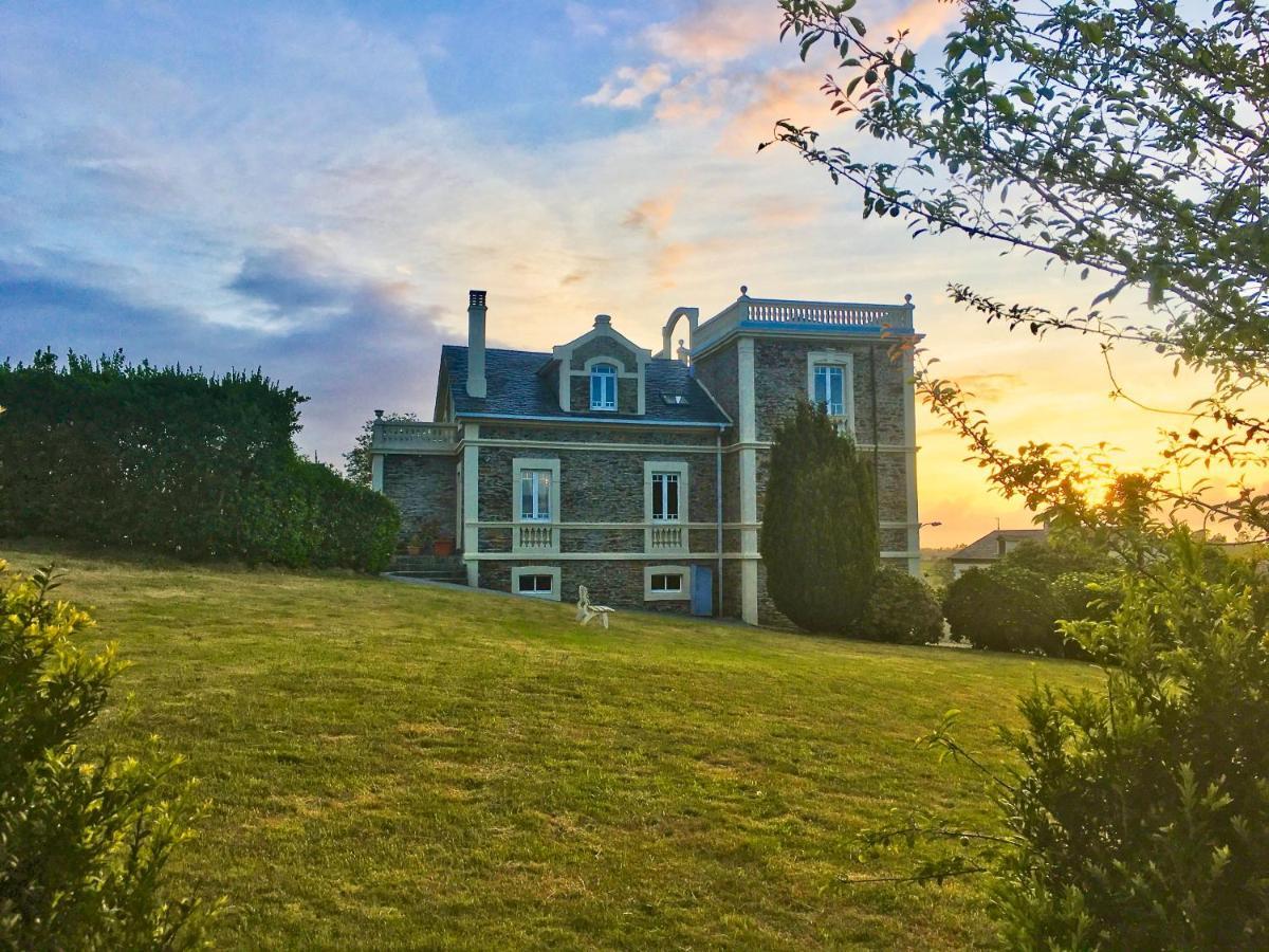 Villa Auristela Navia Exterior photo