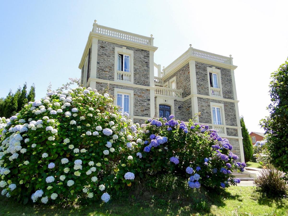 Villa Auristela Navia Exterior photo